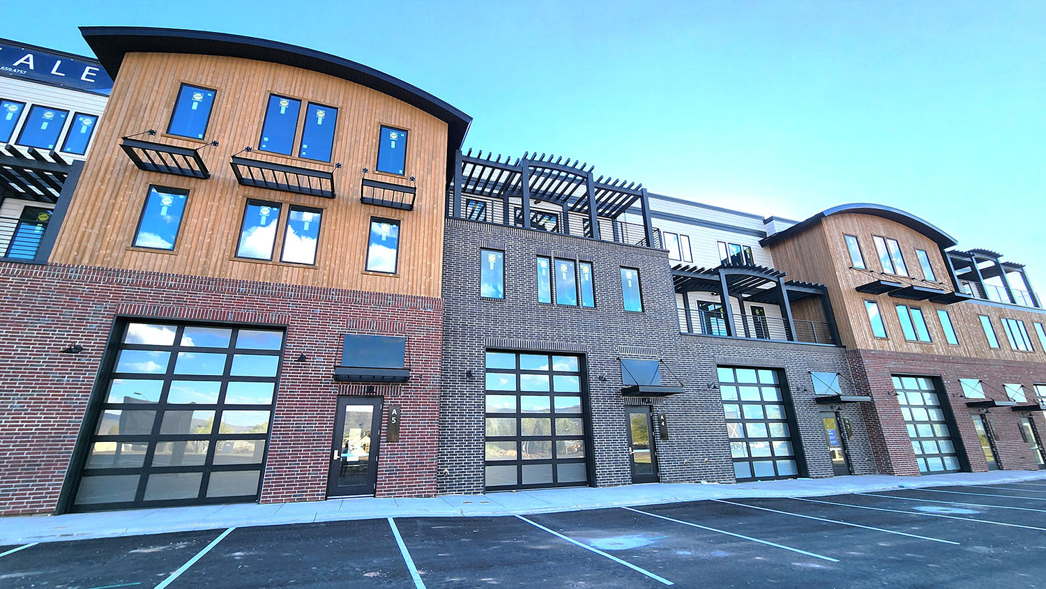 Mtn View Commons mixed-use building exterior
